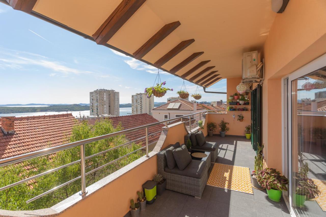 Apartments Franchese Шибеник Экстерьер фото
